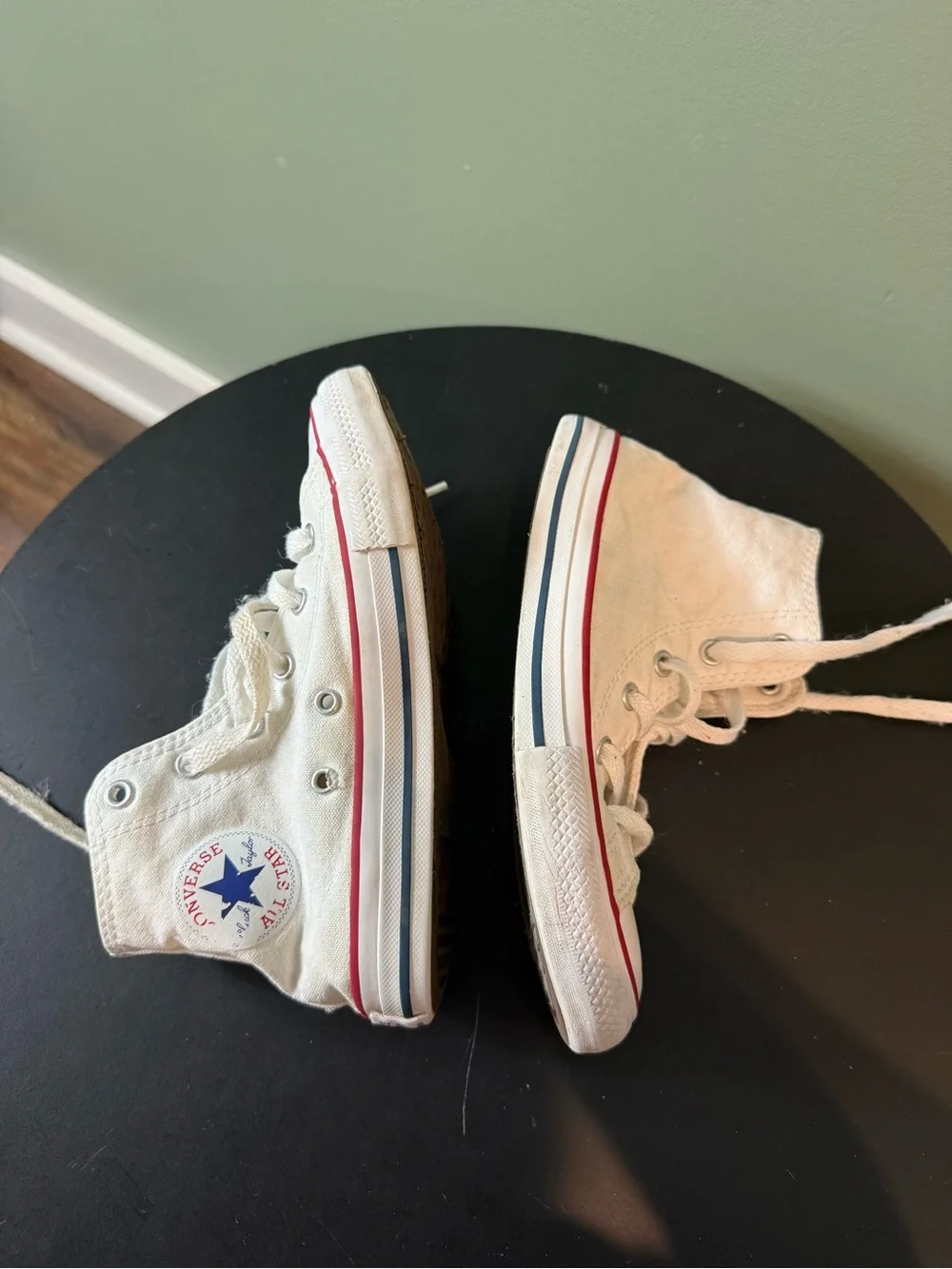 Converse youth child